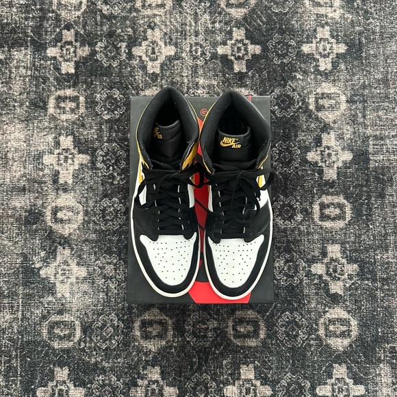 Air Jordan 1 Ochre - Picture 1 of 5